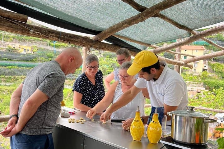 Escursione e Corso di Cucina Farm to Table sulla Costiera Amalfitana