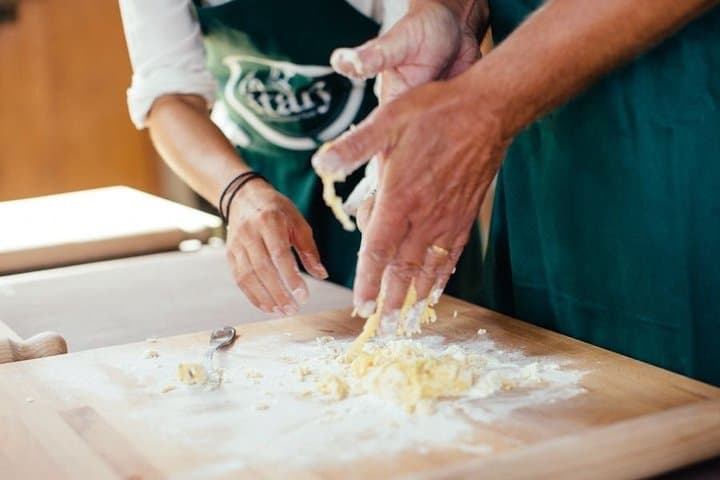 Pizza or Pasta Class with Gelato Making in Florence — photo 4