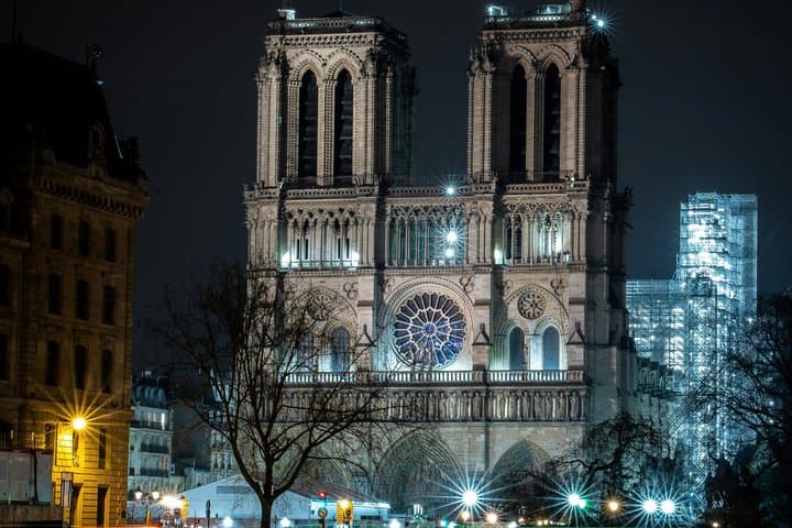 Visite guidée de la Cathédrale Notre-Dame - Paris — photo 2