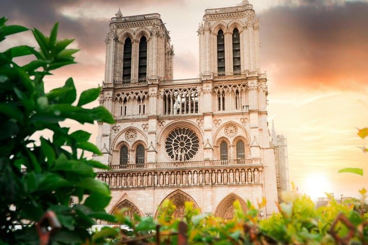 Visite guidée de la Cathédrale Notre-Dame - Paris — photo 3