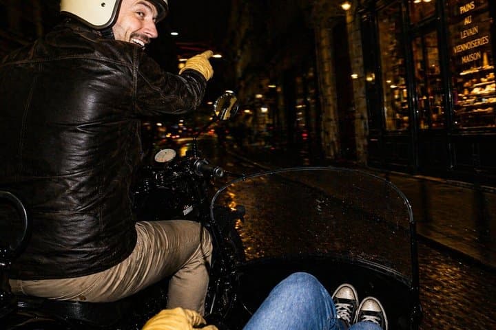 Tour Notturno Privato in Sidecar Vintage con Champagne a Parigi — foto 3