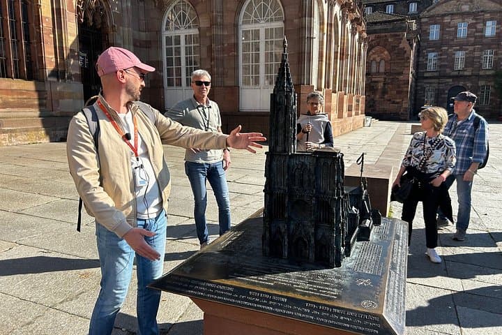 Tour a pie guiado en Estrasburgo — foto 2