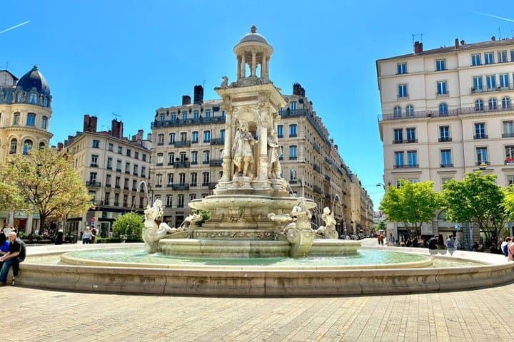 Lione: Tour a Piedi tra Traboules Nascoste e il Centro Storico — foto 3