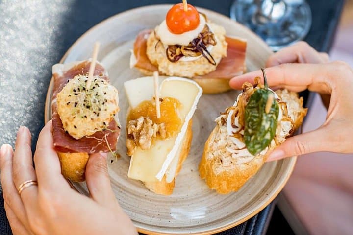 Tour Privado a Pie del Museo San Telmo y Pintxos en San Sebastián — foto 4