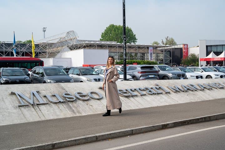 Da Bologna in treno ai Musei Ferrari di Modena e Maranello — foto 3