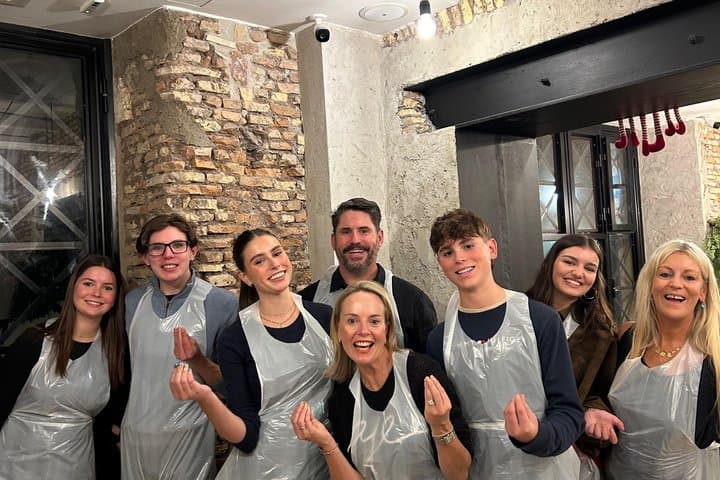 Handgemachte Pizza und Dessertzubereitung in Verona — Foto 3
