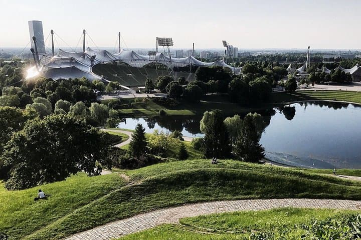 Experiencia Privada en el Olympiapark y el Museo BMW en Múnich — foto 5