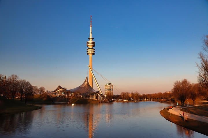 Experiencia Privada en el Olympiapark y el Museo BMW en Múnich — foto 4