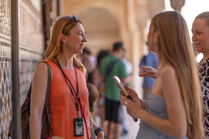 Tour privado de la Alhambra con entradas a los Palacios Nazaríes — foto 4
