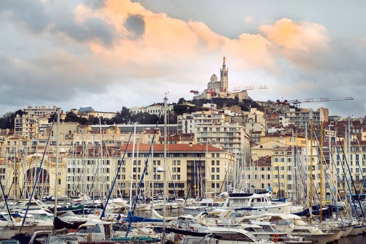 Marseille Alter Hafen und Panier Viertel Spaziergang — Foto 3