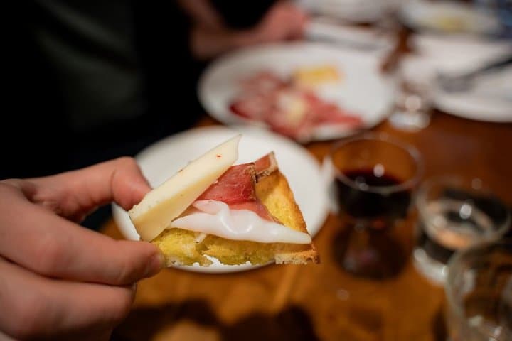 Florenz Food & Wein Tour: Toskanische Köstlichkeiten im historischen Zentrum — Foto 5
