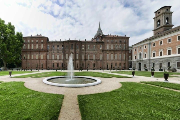 Turín: Tour guiado Museos Reales + Café histórico