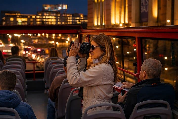 Berlino: Tour delle Luci con Soste Fotografiche e Guida dal Vivo — foto 3
