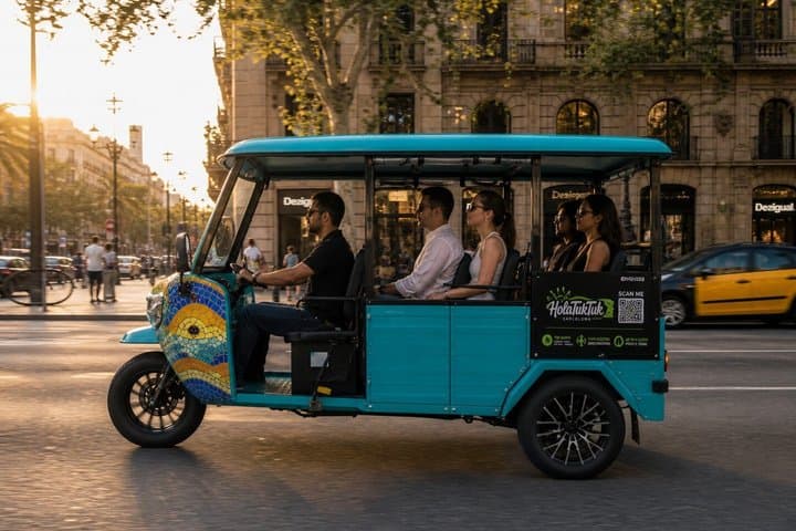 Barcelona Elektrischer Tuk Tuk Privattour — Foto 5