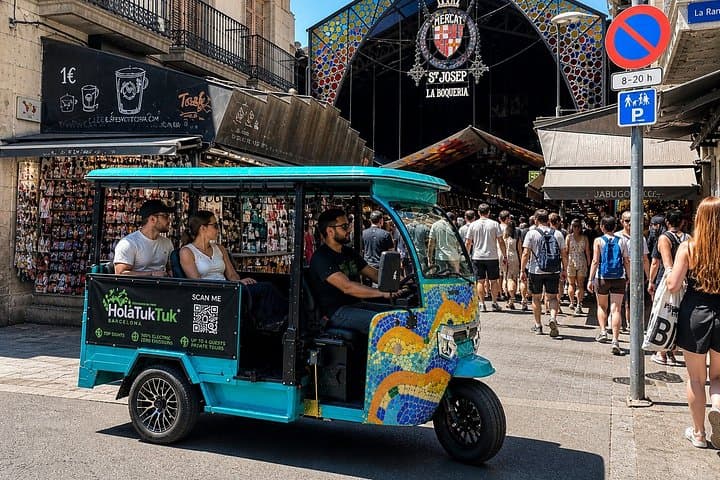 Barcelona Elektrischer Tuk Tuk Privattour — Foto 3