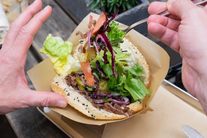 Tour gastronomico di Berlino con pasto completo e bevande — foto 4