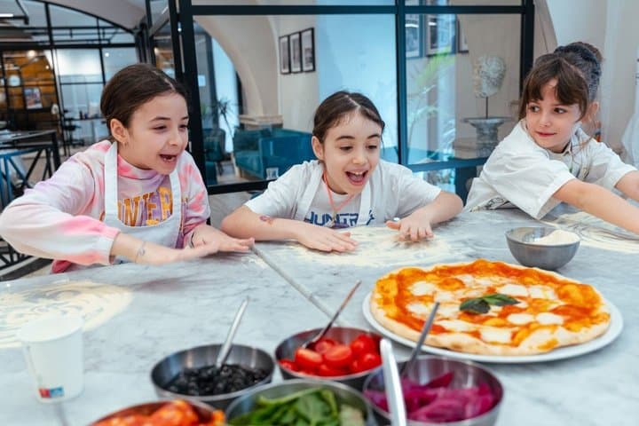 Pizza oder Pasta Kochkurs mit Gelato in Rom — Foto 3