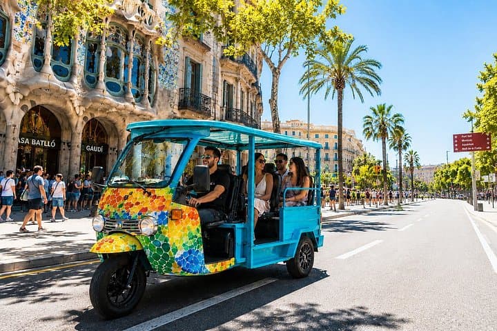 Barcelona Tour im elektrischen Tuk Tuk — Foto 5