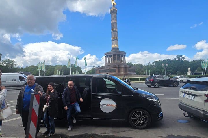 Berlin VIP TOUR - Private Bustour mit Chauffeur und Guide — Foto 3