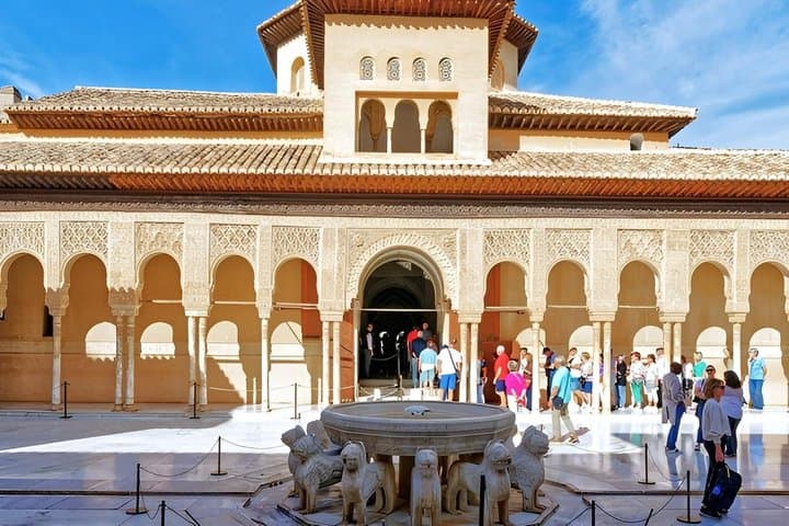 Assistenza all'ingresso dell'Alhambra e Treno Turistico — foto 3