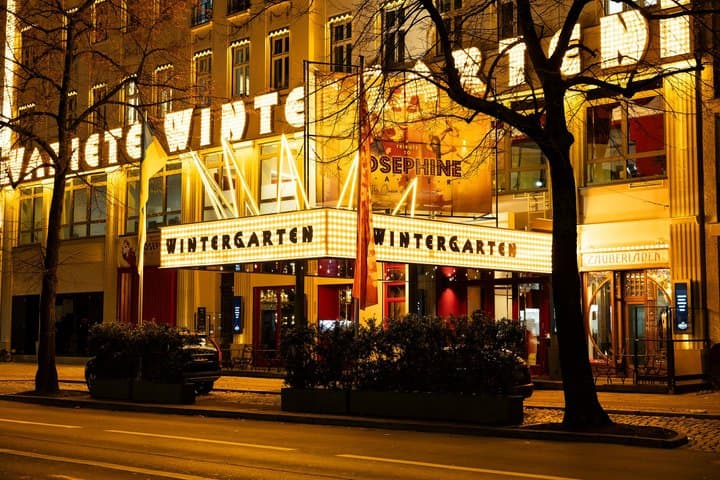Disco - Akrobatik Dinner und Tanz - Varieté Theater in Berlin — Foto 4