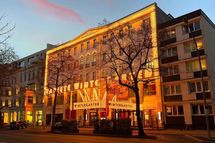 Disco - Akrobatik Dinner und Tanz - Varieté Theater in Berlin — Foto 5