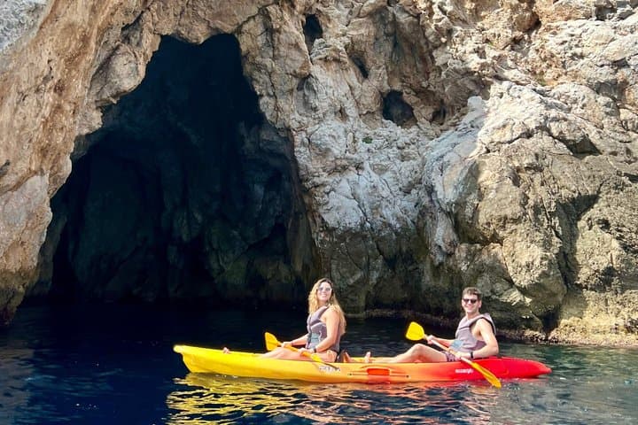 Aventura en Kayak: Cuevas Marinas, Calas Vírgenes y Snorkel — foto 2