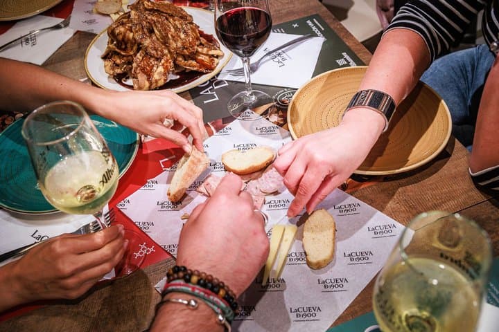 Granada Tapas and Wine Small Group Tour — photo 2
