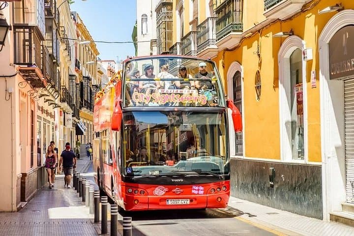 Stadtrundfahrt Sevilla Hop-On Hop-Off Bus Tour — Foto 5