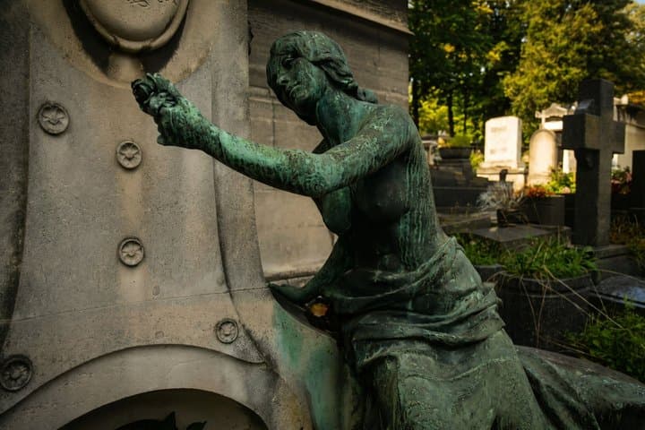Visites des tombes de célébrités à Montparnasse et au Père Lachaise — photo 2