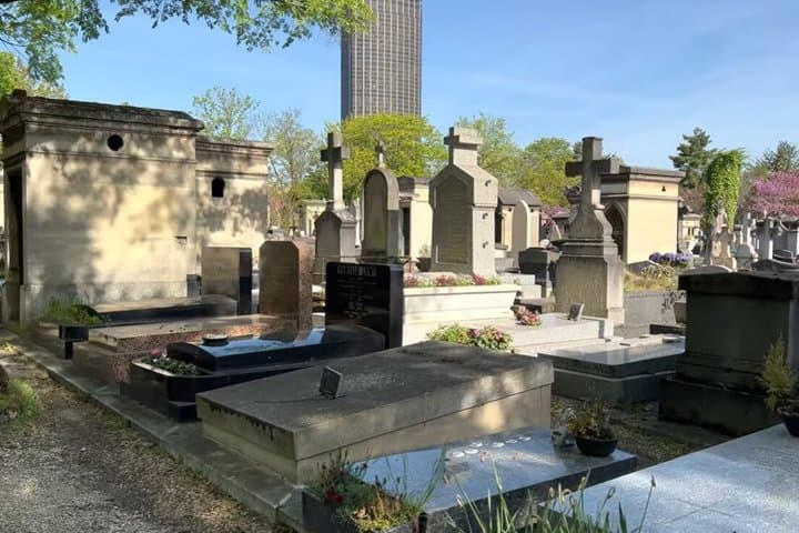 Visites des tombes de célébrités à Montparnasse et au Père Lachaise — photo 4