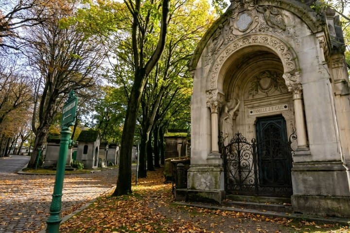 Visites des tombes de célébrités à Montparnasse et au Père Lachaise — photo 5