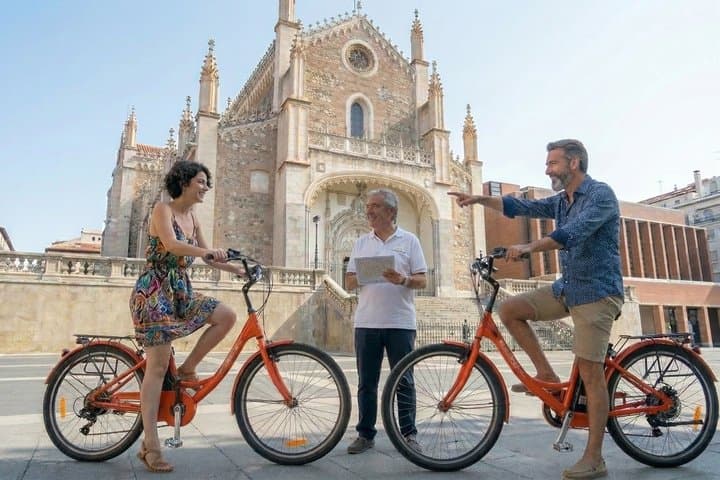 Tour storico di Madrid di 2,5 ore in bicicletta o e-bike — foto 4