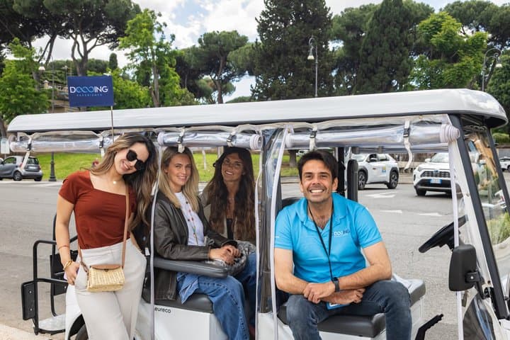 Roma: Esplora le principali attrazioni con un golf cart elettrico
