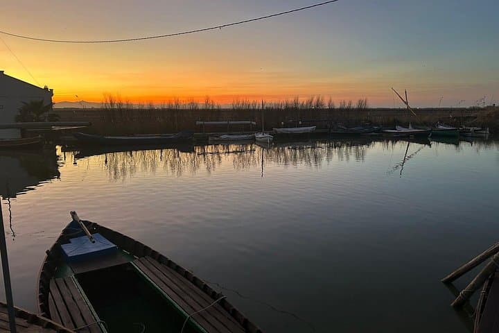 Expérience de coucher de soleil et balade en bateau à Albufera depuis Valence
