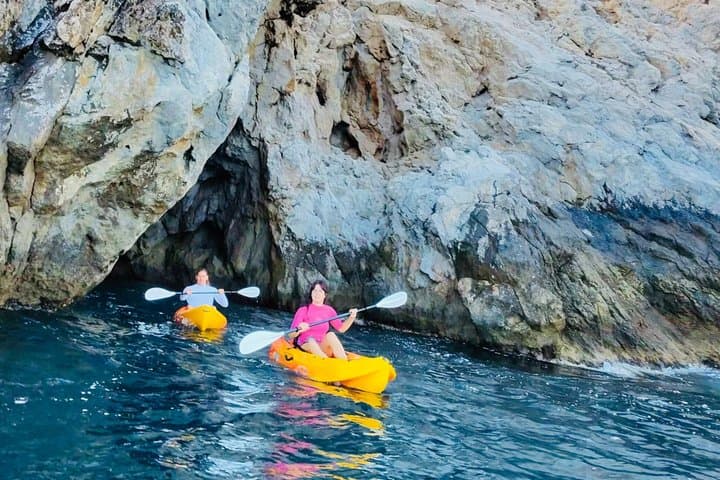 Aventura en Kayak: Cuevas Marinas, Calas Vírgenes y Snorkel — foto 4