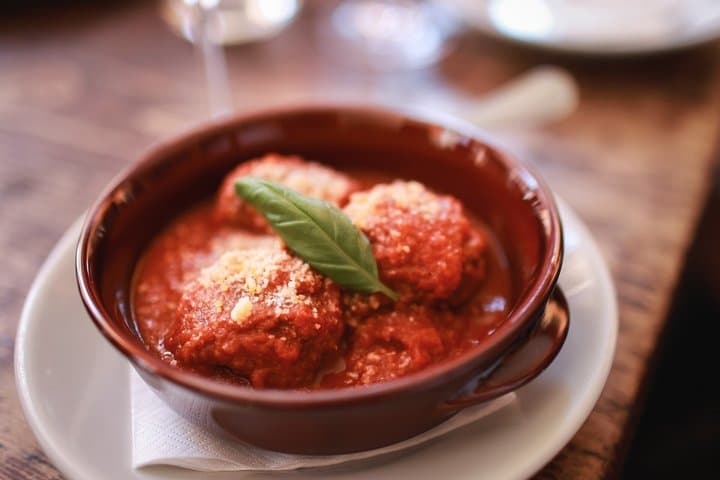 Verona Romeo und Julia Food Tour mit lokalen Weinen — Foto 5