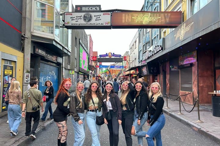 Club Crawl Hamburg : Admission VIP Premium et Jeux de Boissons — photo 5