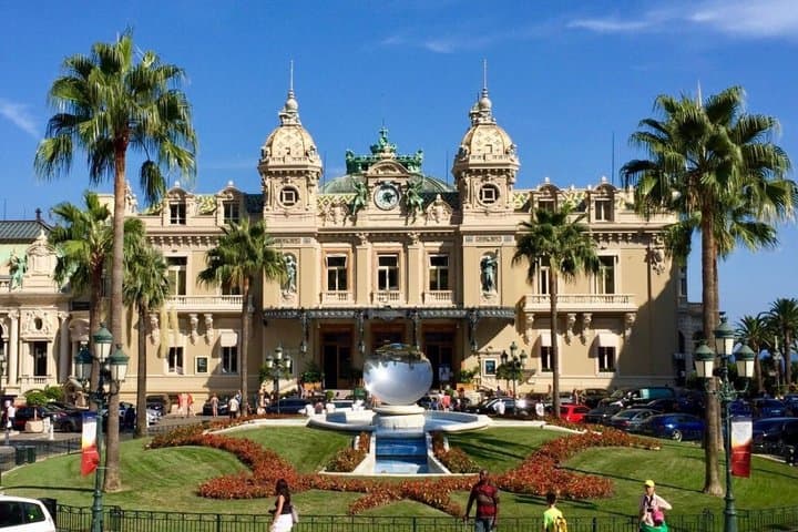 3 Länder an 1 Tag: Exklusive Private Tour durch Nizza, Èze, Monaco und Italien