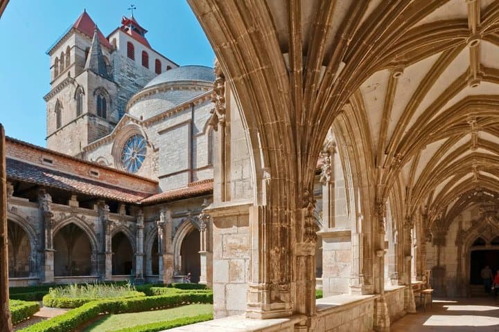 Francia Medieval Oculta y Excursión por el Valle del Lot desde Toulouse
