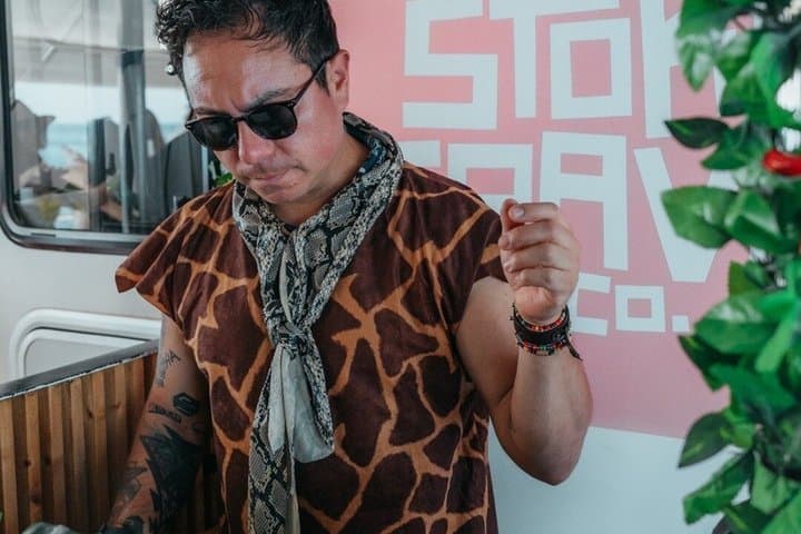 Barcelona Boat Party Cruise with Drinks & Live DJ — photo 2