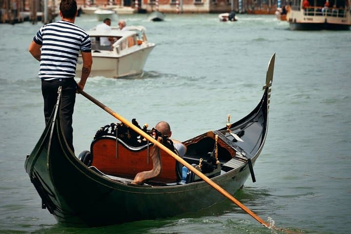 Abendliche Gondelfahrt auf dem Canal Grande — Foto 5
