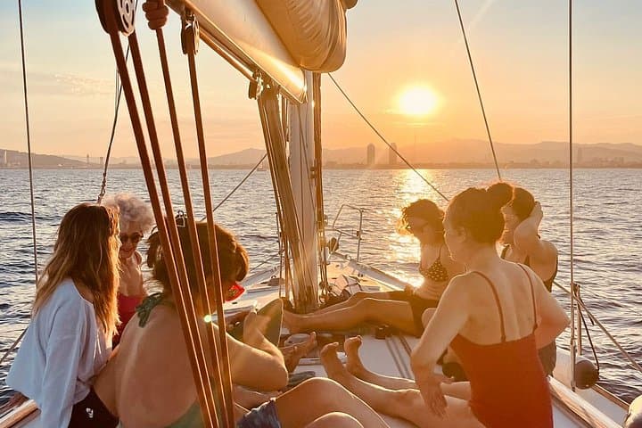 Barcelona Private Sailing Day & Sunset — photo 2