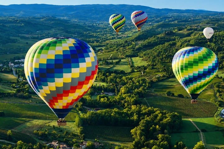 Volo in mongolfiera nella Valle del Chianti in Toscana — foto 2