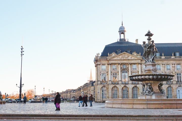 Tour gourmet histórico de Burdeos en grupo reducido — foto 4