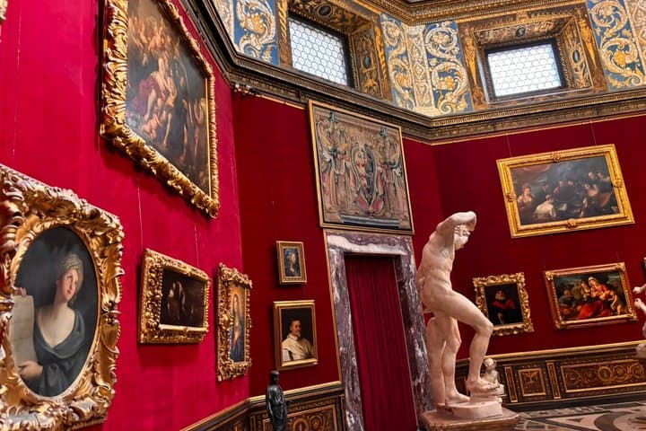 Tour guidato in piccoli gruppi degli Uffizi e dell'Accademia — foto 3