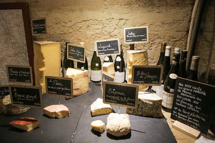 Unbegrenzter Käse und 3 Gläser Wein in Bordeaux — Foto 4
