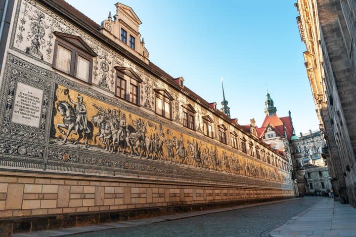 Berlin: Dresden, Saxon Switzerland and Bastei Bridge Day Trip — photo 3