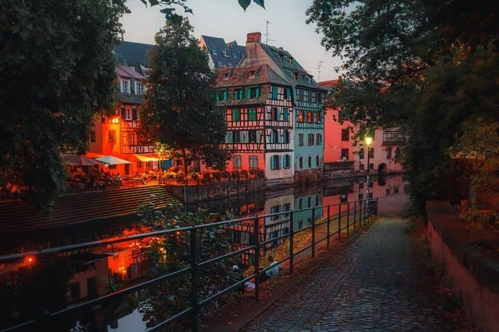Tour Guiado en Estrasburgo: Detrás de la Historia