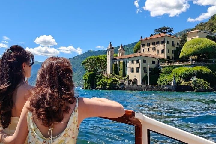Como, Bellagio e Varenna: Tour in piccolo gruppo da Milano, Crociera tra le Ville